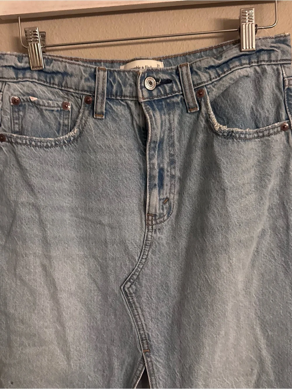 ABERCROMBIE Denim Midi Skirt
